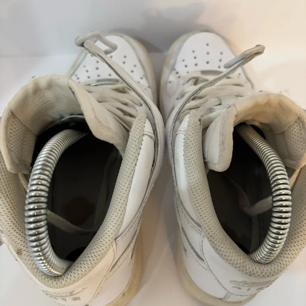 Nike Air Force 1 size 7.5